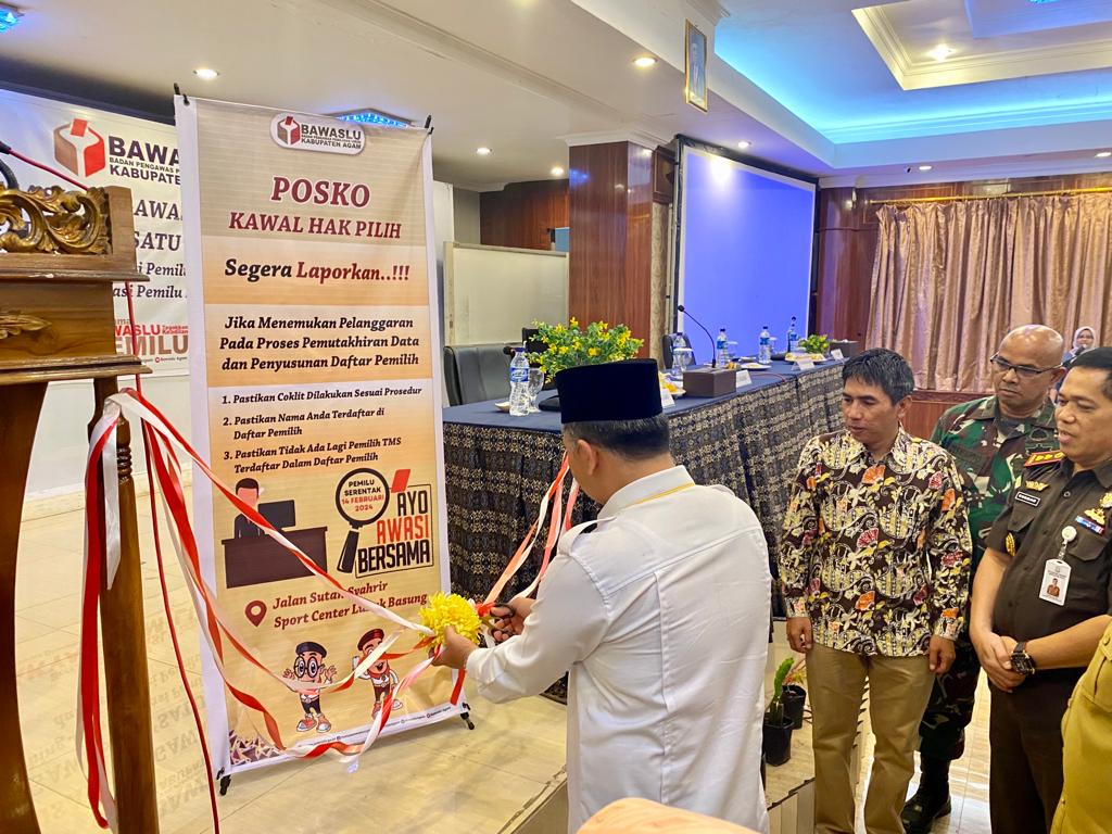Bawaslu Agam Launching Berbagai Program dan Deklarasikan Pemilu Damai Dalam Rangka 1 Tahun Menuju Pemilu 2024 