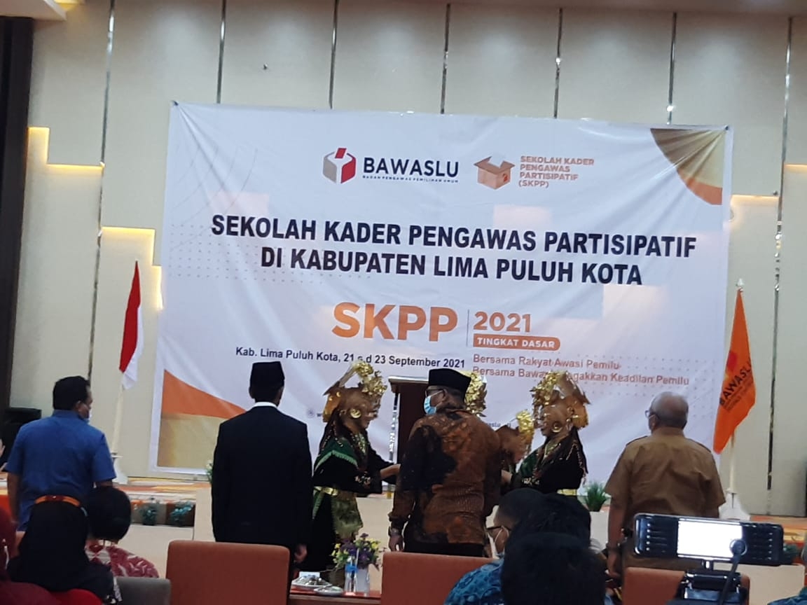 Pembukaan Sekolah Kader Pengawas Partisipatif (SKPP) Lima Puluh Kota