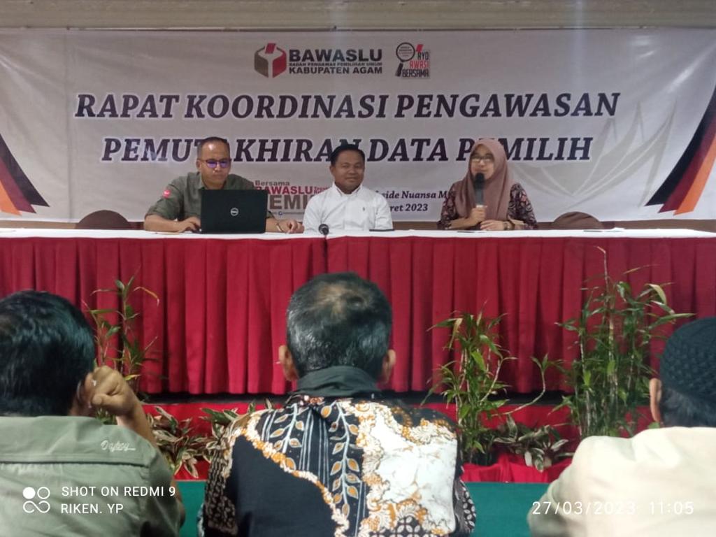 Evaluasi Pengawasan Pemutakhiran Data Pemilih, Bawaslu Agam hadirkan 2 Kordiv Bawaslu Sumbar