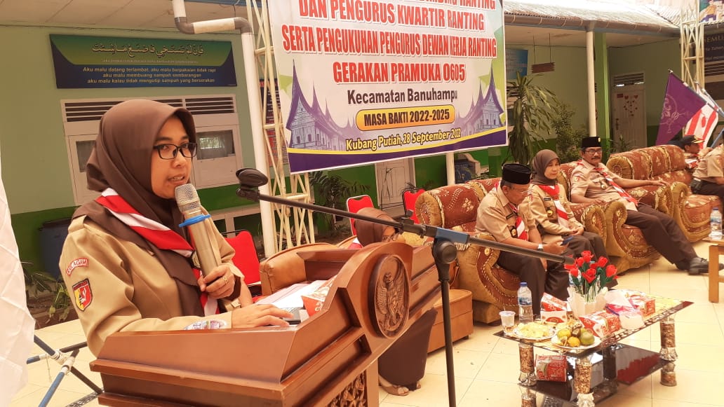 Bawaslu Agam Lakukan Sosialisasi dalam Pelantikan Kwaran Gerakan Pramuka Banuhampu