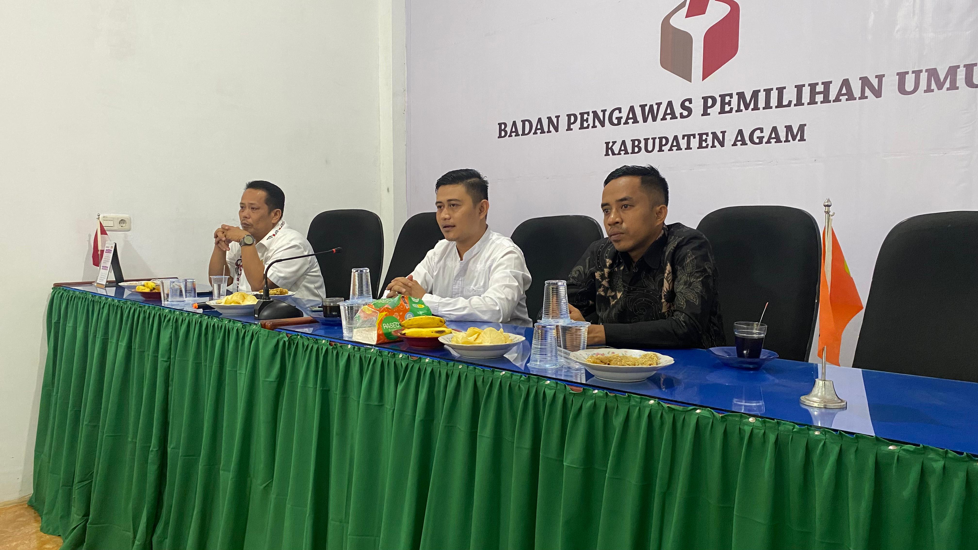 Sesuai Rencana, Bawaslu Agam Siapkan Tim Penertiban APK