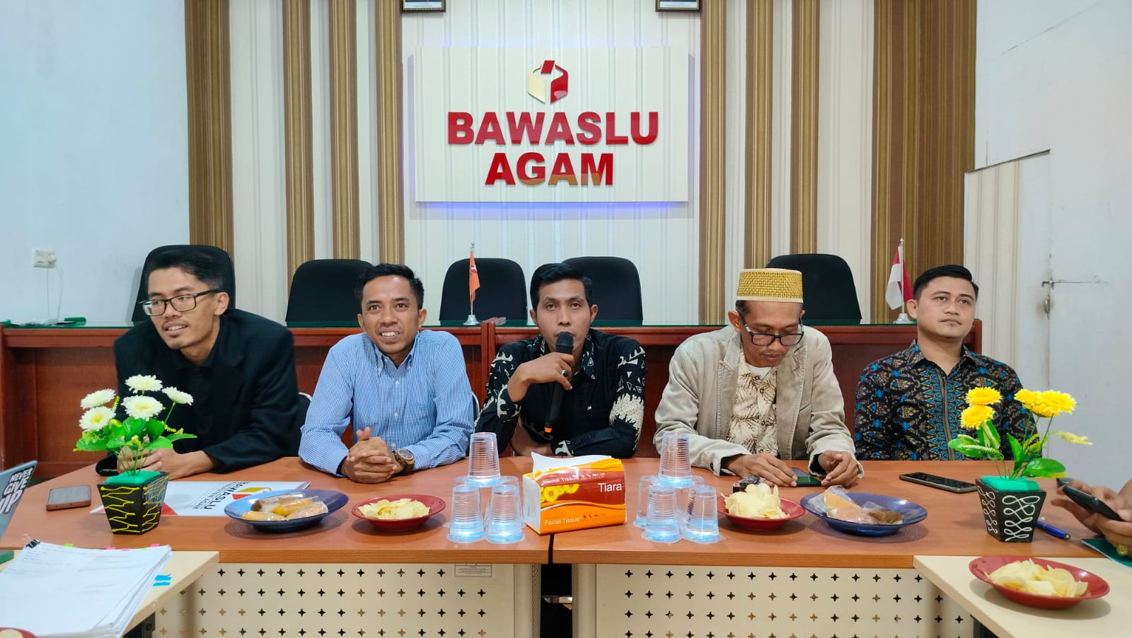 Bawaslu Agam Imbau KPU Agam Bentuk Pantarlih dan Coklit Sesuai Ketentuan