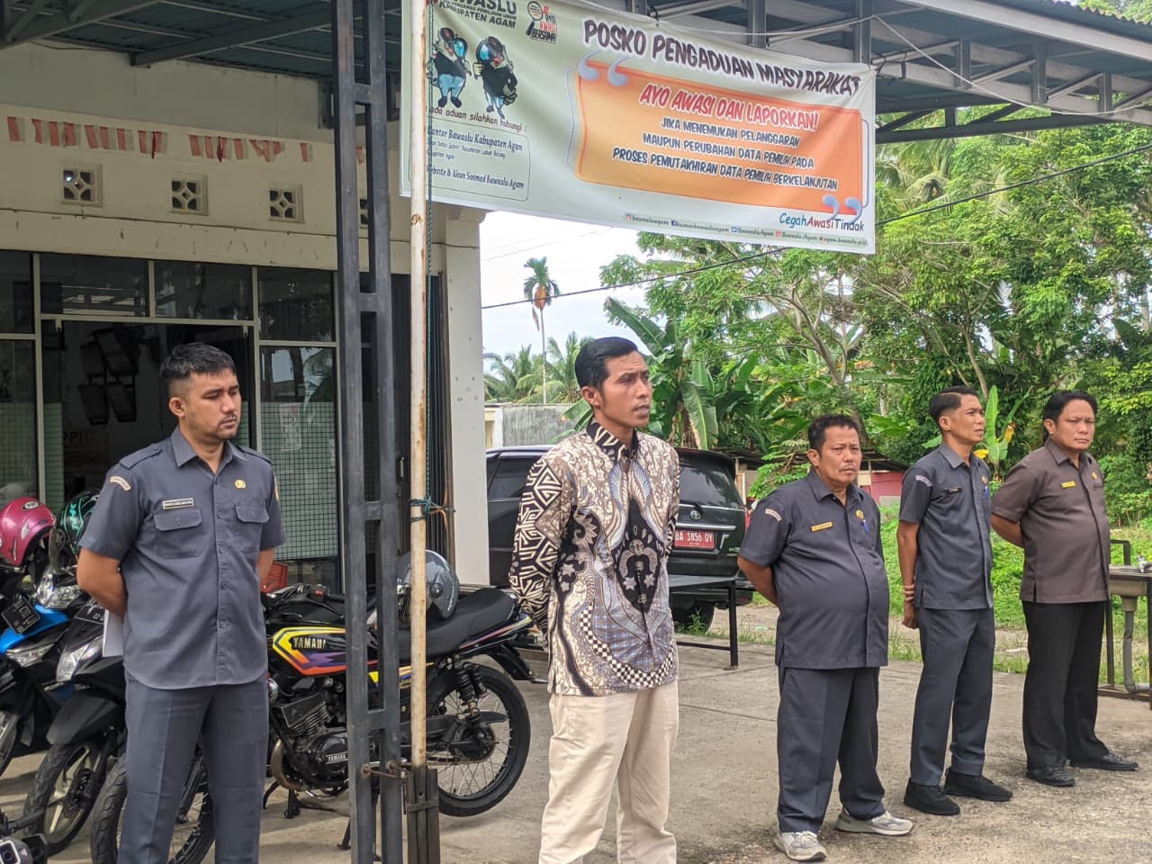 Apel Pagi di Lingkungan Sekretariat Bawaslu Agam