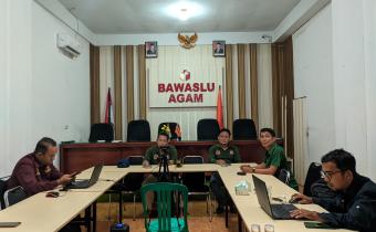Bawaslu Agam Ikuti Previu Progress Pengisian Monev Keterbukaan Informasi Publik Tahun 2025